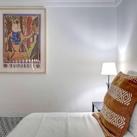 Unique Sao Bento Apartment Ideal For A Group Lisbon Exterior photo