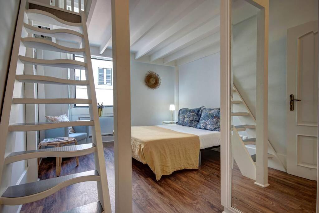 Unique Sao Bento Apartment Ideal For A Group Lisbon Exterior photo