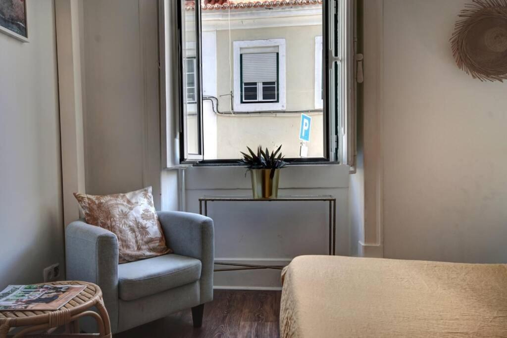 Unique Sao Bento Apartment Ideal For A Group Lisbon Exterior photo