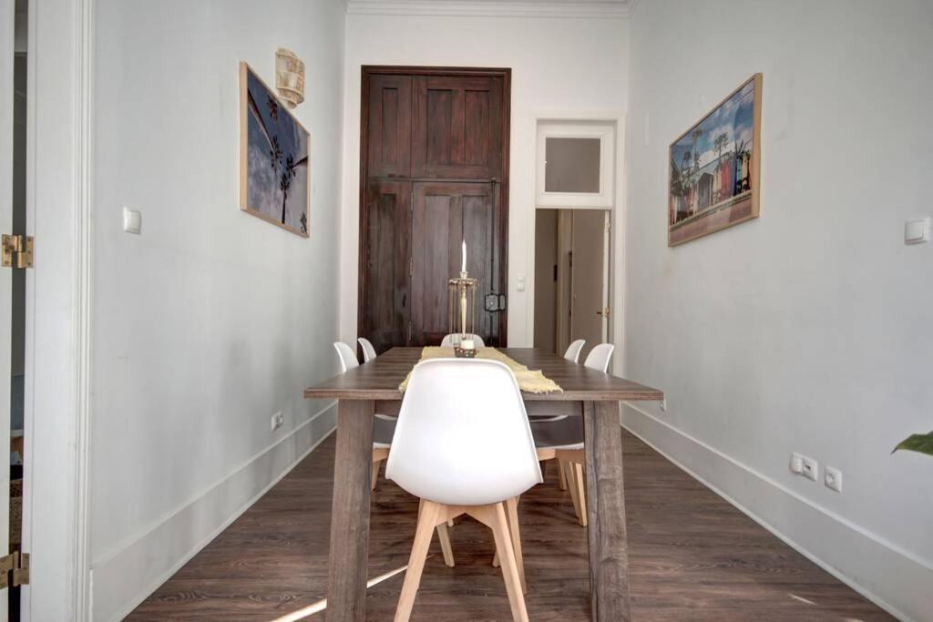 Unique Sao Bento Apartment Ideal For A Group Lisbon Exterior photo